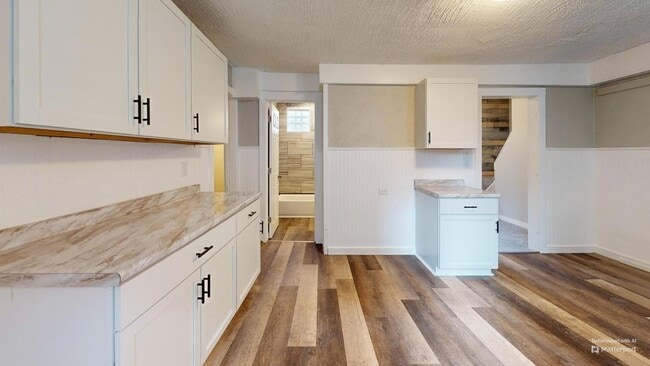 Building Photo - Clark / Fulton Area - 4 Bedrooms - Single ...