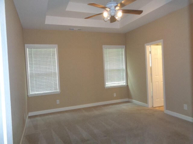 Building Photo - 117 Savo Bay