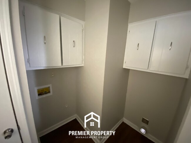 Building Photo - 4034 Windermere Rd