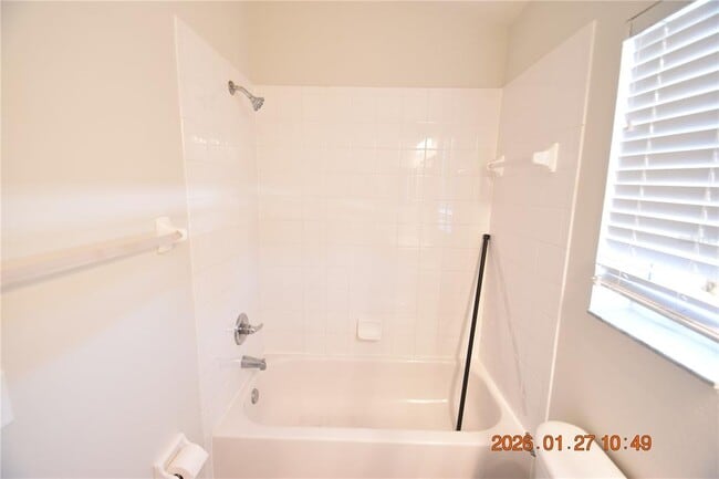 Building Photo - 1535 Blue Magnolia Rd