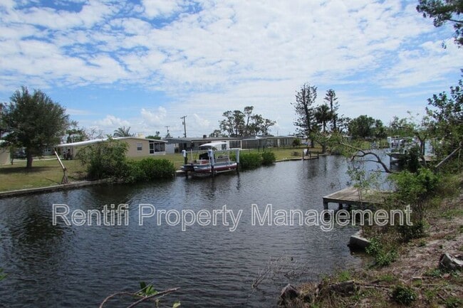 Building Photo - 401 Palmetto Dr