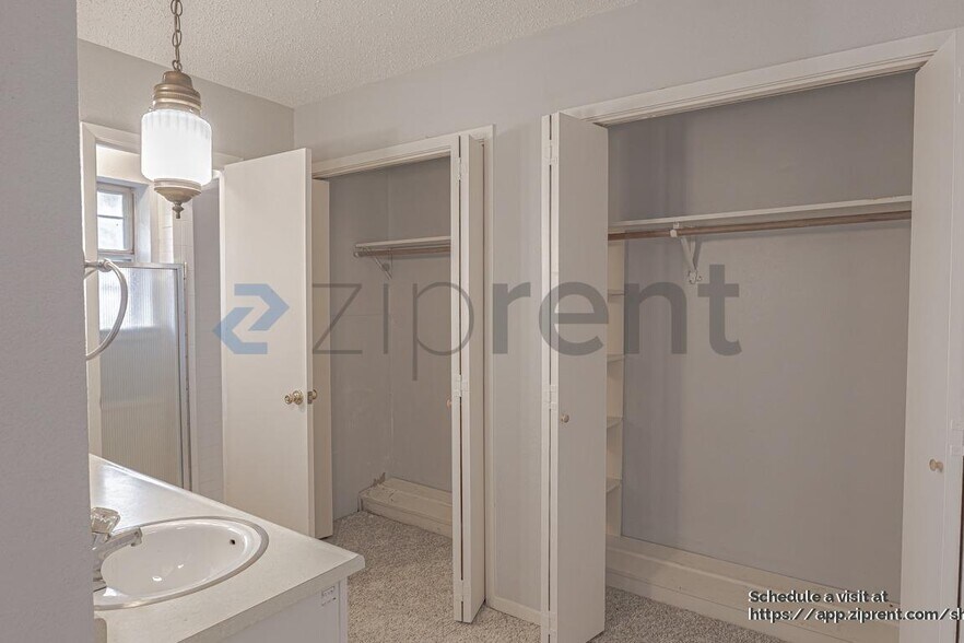 Building Photo - 1033 Princeton Pl