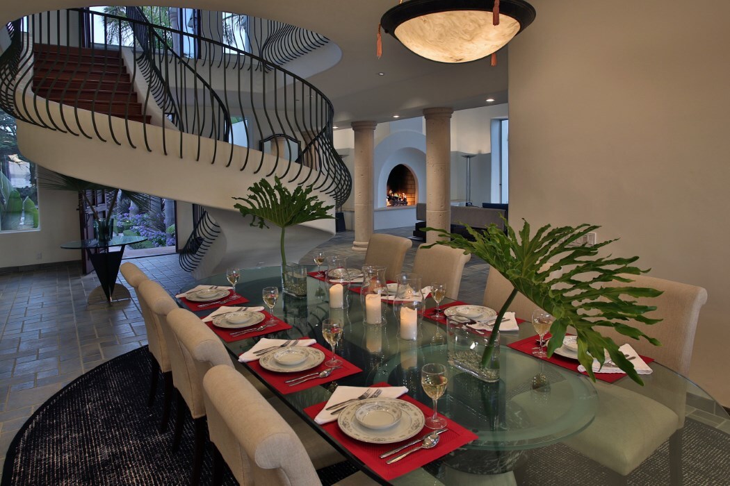 Oceanfront Estate: Dining Room - 871 Sand Point Rd