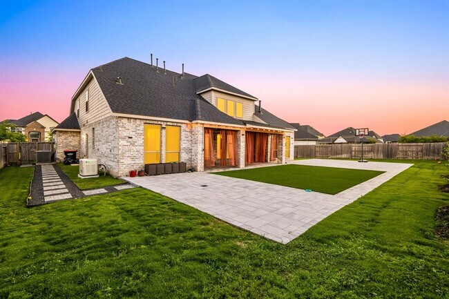 Building Photo - 28946 Parker Ridge Dr