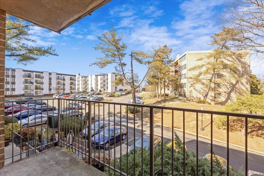 Building Photo - 60 S Van Dorn St