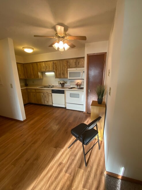 Building Photo - W151S7043 Cornell Cir