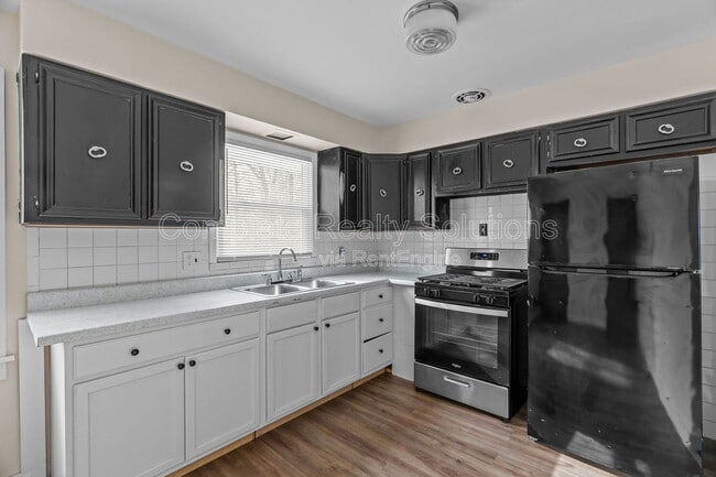 Building Photo - 7486 Castro Dr