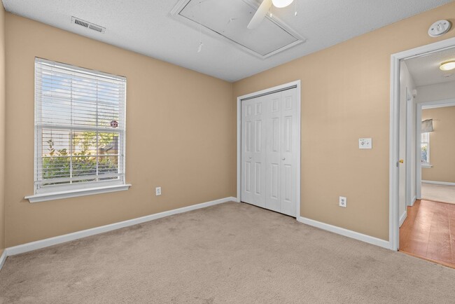 Building Photo - Charming 3-Bedroom Brick Ranch in Raleigh ...