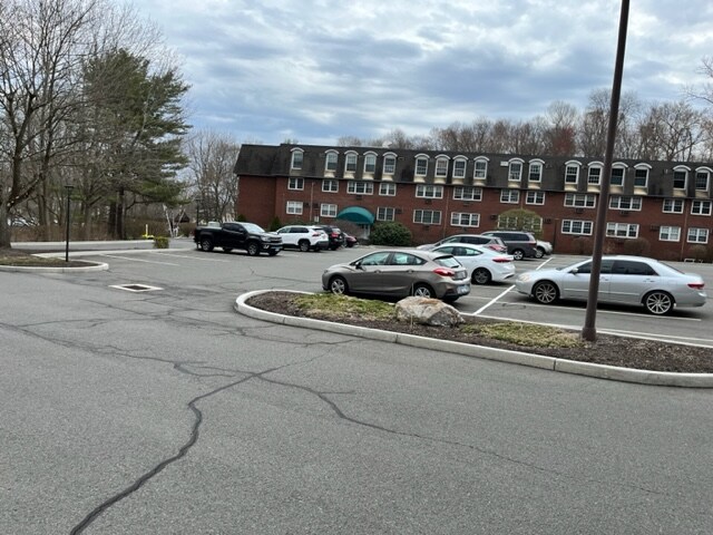 Building Photo - 34 A Padanaram Rd