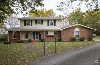 Building Photo - 170 Luna Ln
