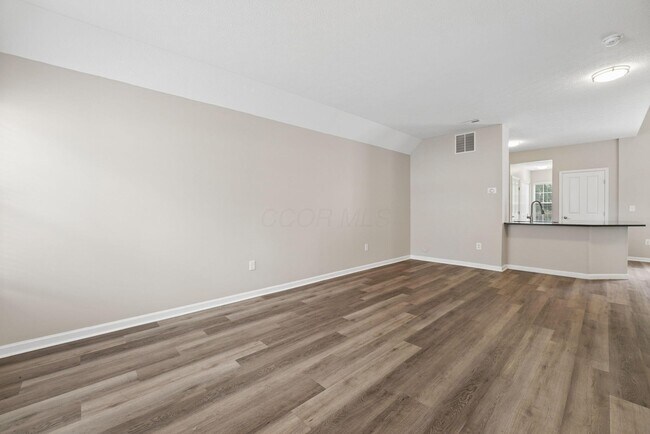 Building Photo - 2045 River Rock Way