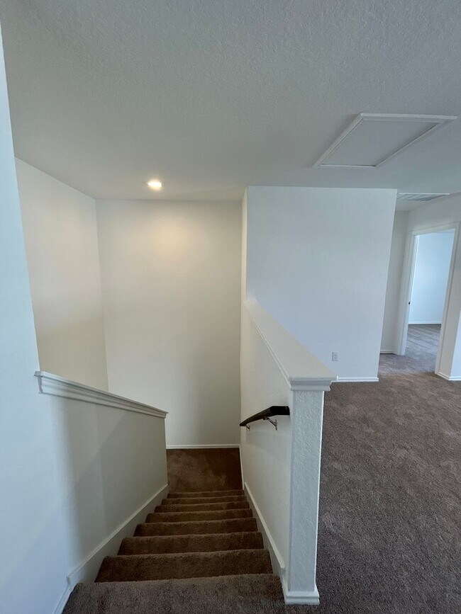 Building Photo - 5974 Companion Lp