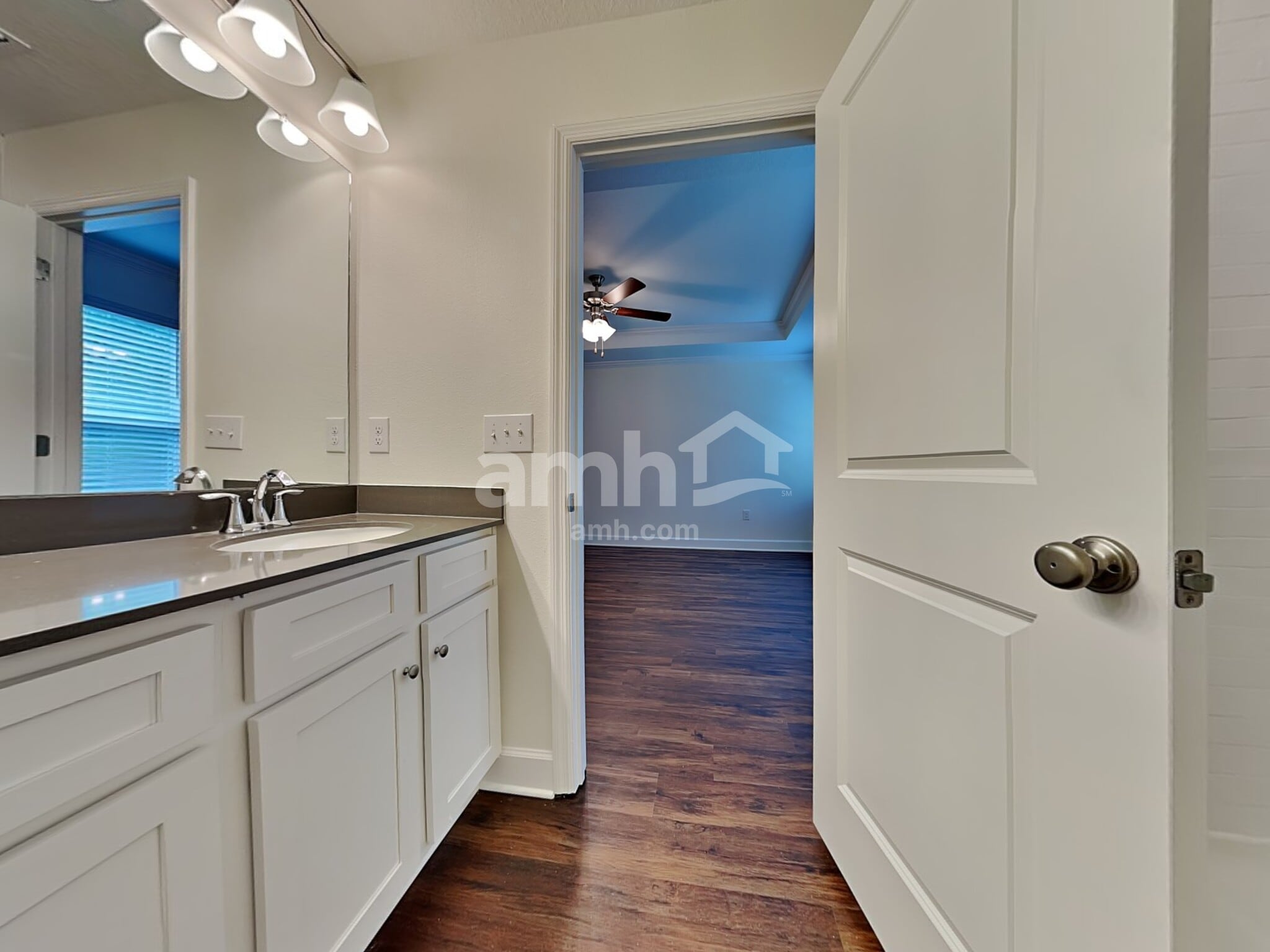 Building Photo - 1073 Walden Pond Dr