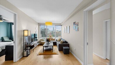 Building Photo - 2 bedroom in LONG ISLAND CITY NY 11101