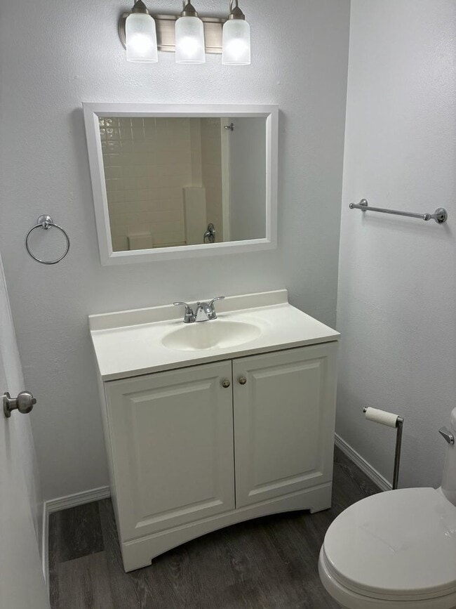 Building Photo - 15810-15810 94th Ave Ct E