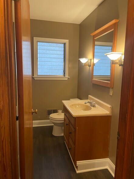 Bathroom - 2606 Crums Ln