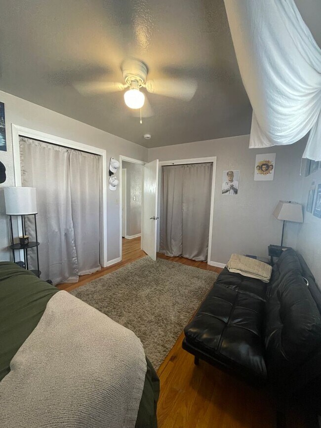 Building Photo - STUDENTS WELCOME! Single-Family Ranch Home w/ Finished Basement and Fenced Backyard