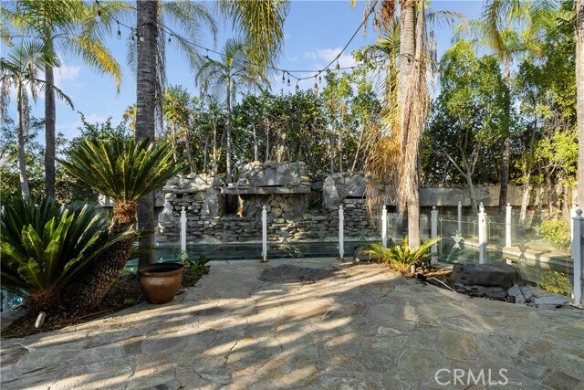 Building Photo - 3814 Alonzo Ave