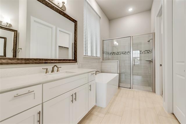 Building Photo - 17558 Bottlebrush Dr