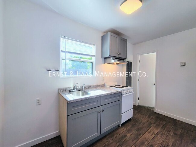 Building Photo - 4514 Linden Ave