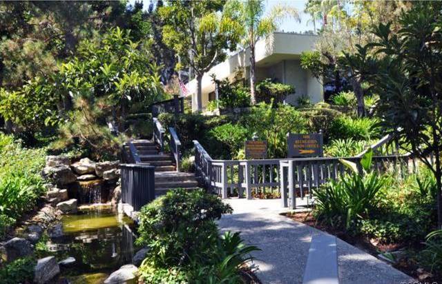 Complex walking trails - 3610 W Estates Ln