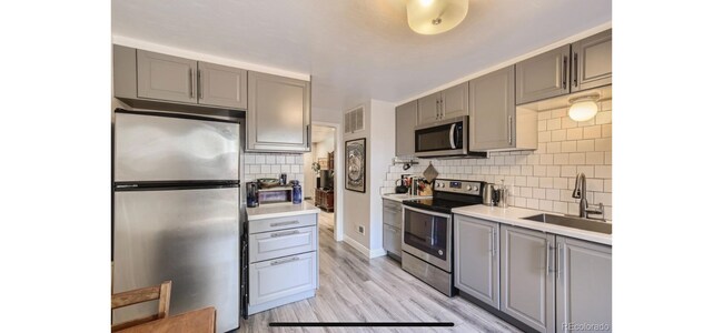 Kitchen 2 - 10321 W 59th Ave