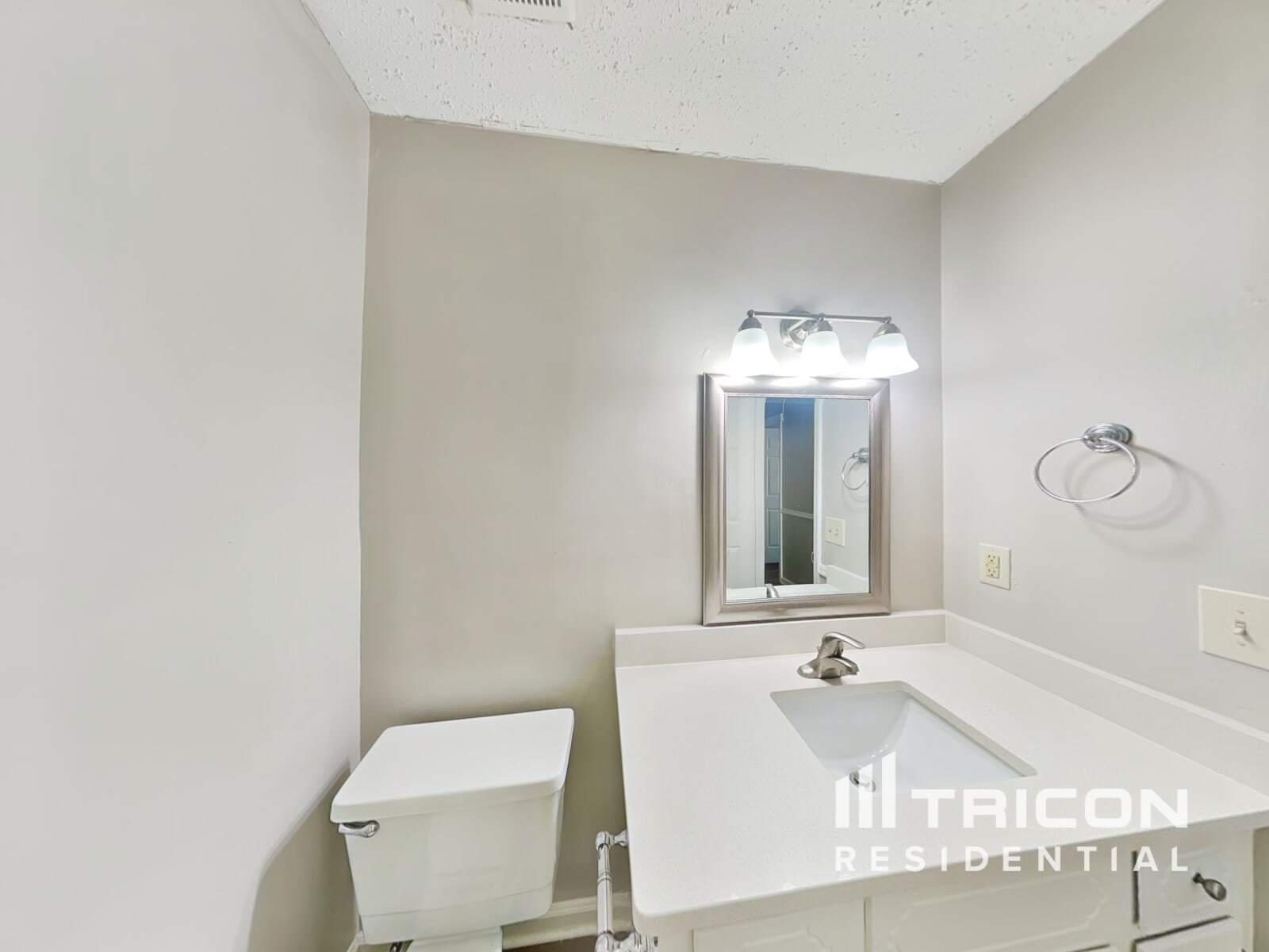 Building Photo - 204 River Song Rd