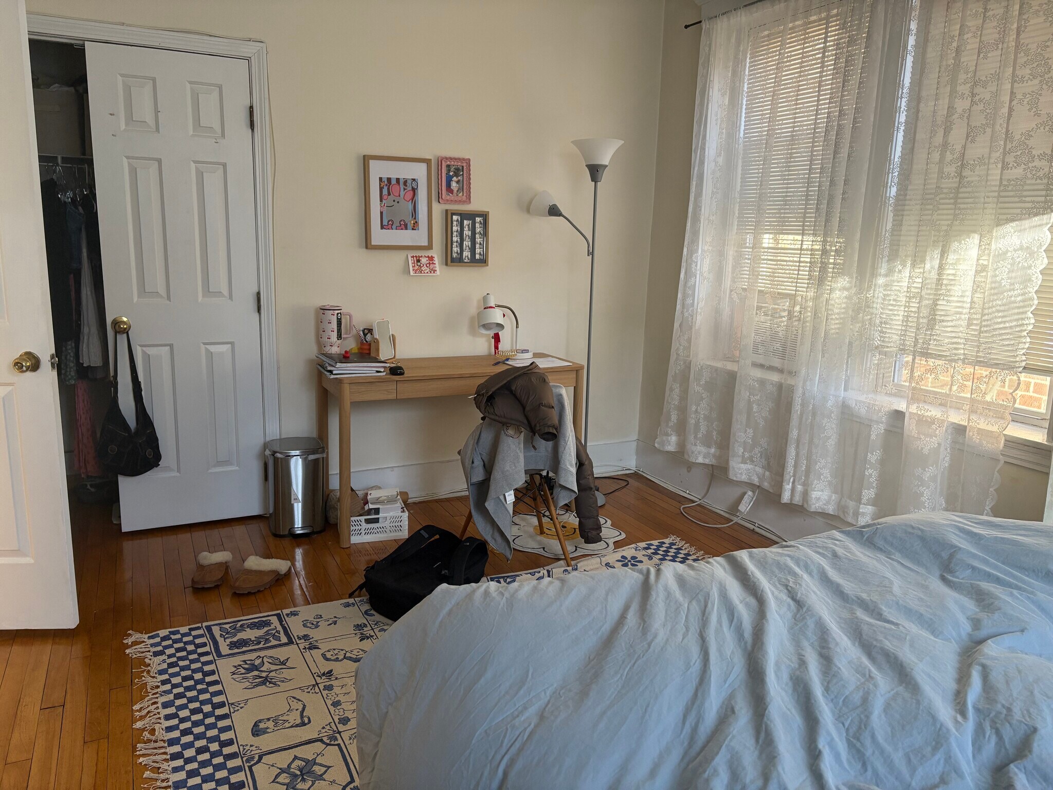 Building Photo - 62 Egmont St