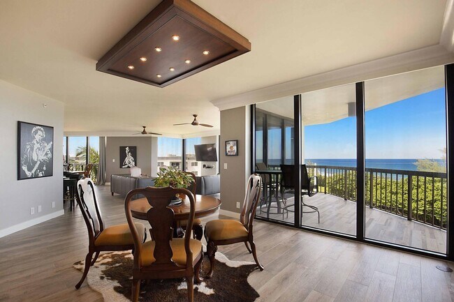 Building Photo - 2401 N Ocean Blvd