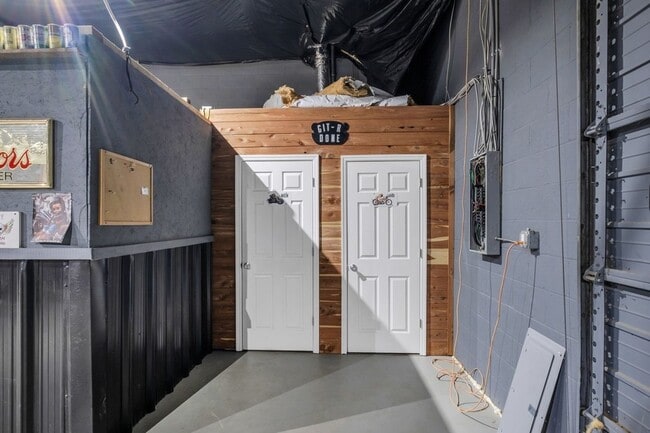 Building Photo - 1409 Buffalo Rd