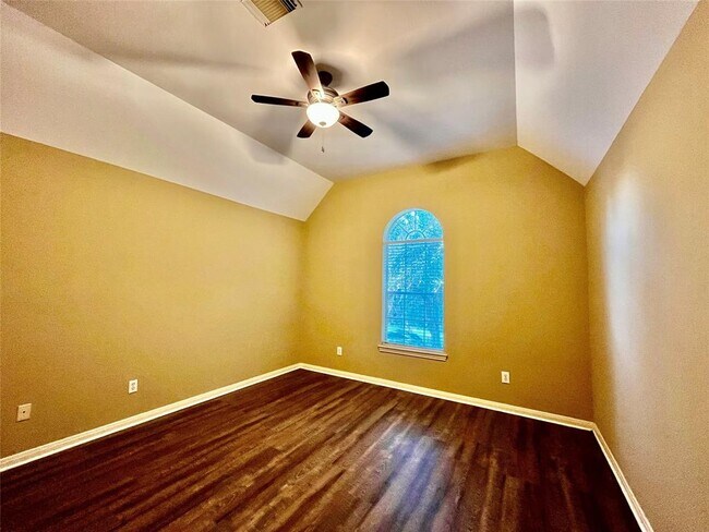 Building Photo - 6415 Coley Park