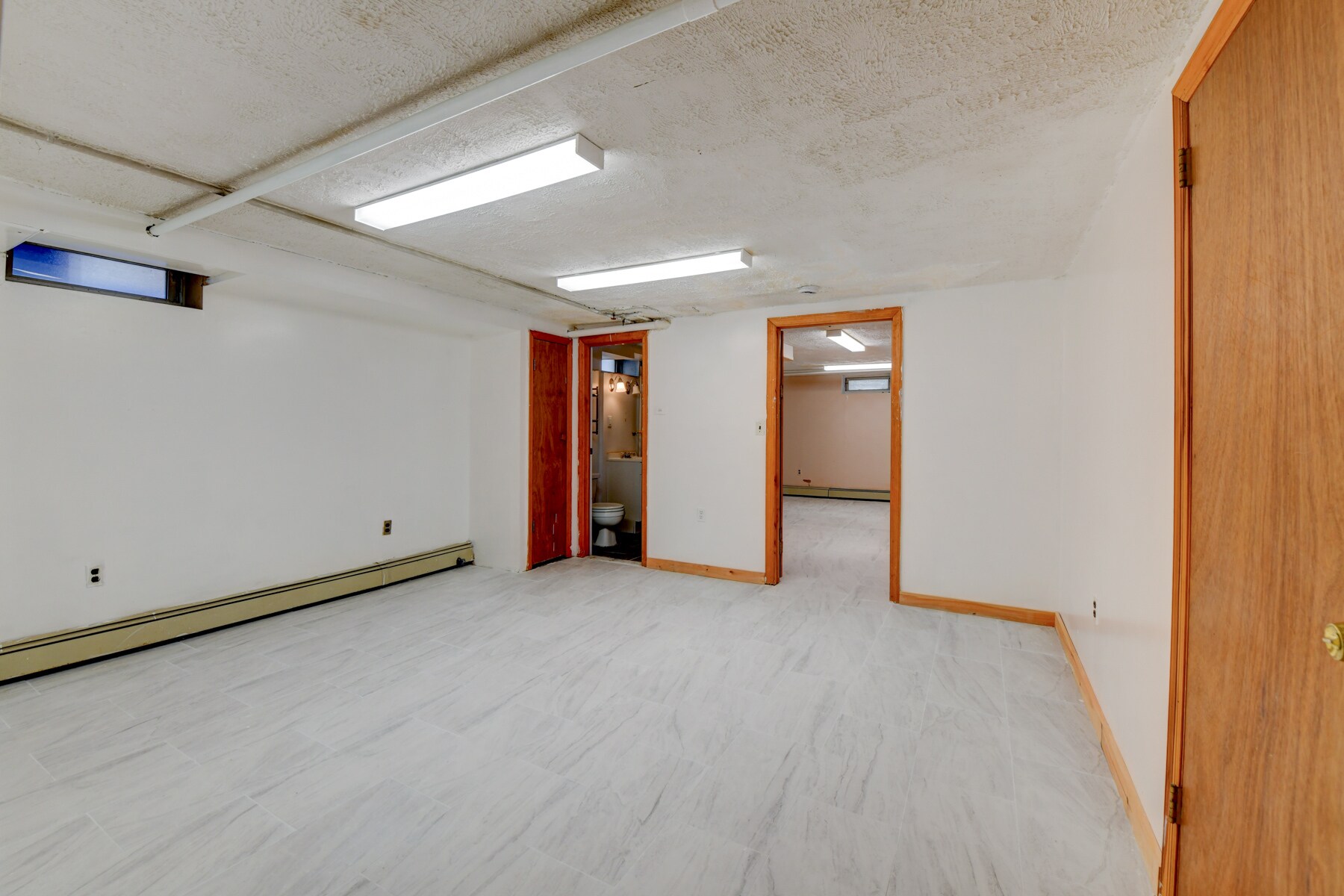 Building Photo - 71 Carmer Ave