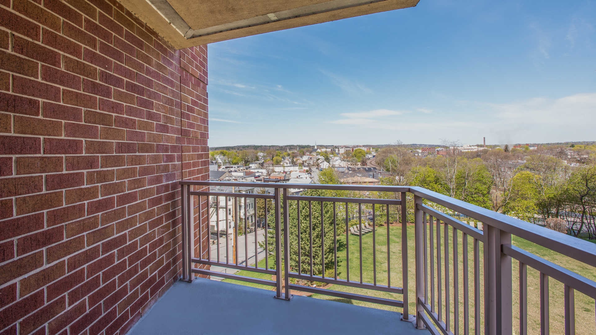 Building Photo - 70 Hope Ave