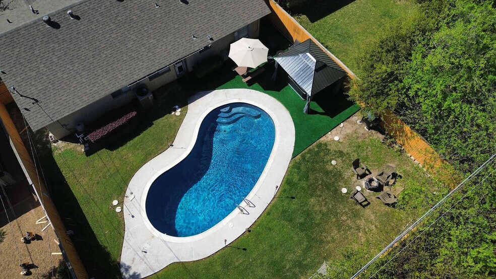 Building Photo - 2017 Meadow Lark