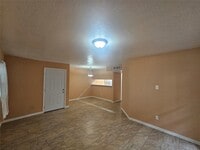 Building Photo - 10601 South Dr