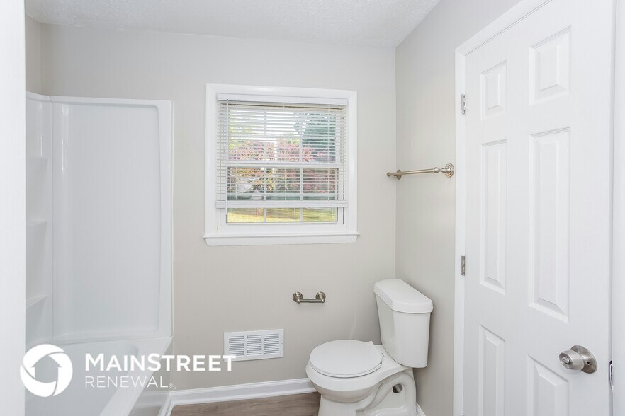 Building Photo - 2157 Sheffield Dr