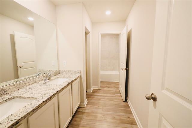 Building Photo - 2121 Yarborough Dr