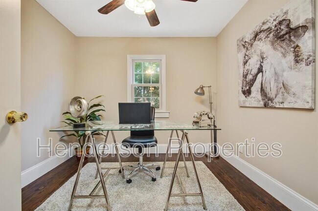 Building Photo - 217 Skyland Ave