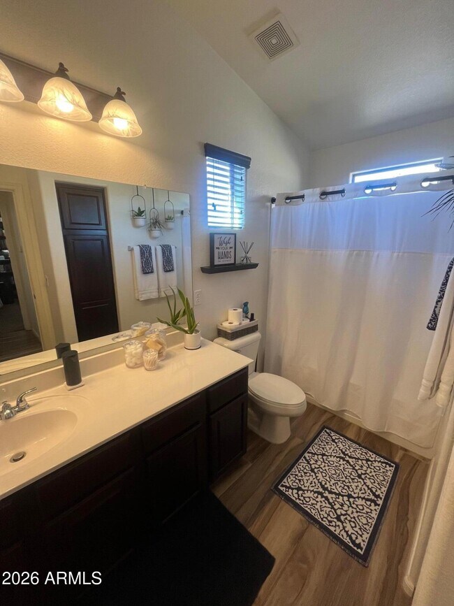 Building Photo - 1350 S Greenfield Rd