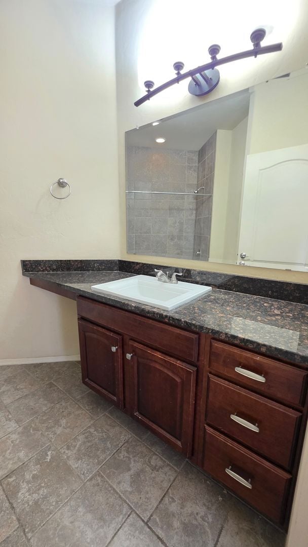 Building Photo - Beautiful Mountain view 1 Bed 1 Bath Condominium!