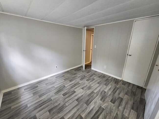 Building Photo - 14803 Bakers Ln
