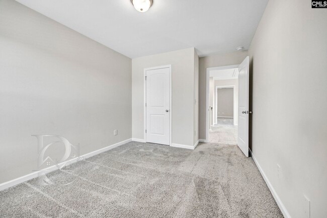 Building Photo - 9 Spinney Ct