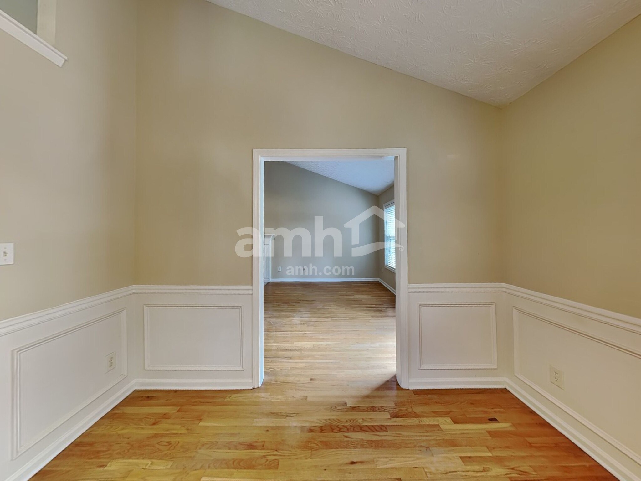 Building Photo - 3257 Tuggle Ives Dr