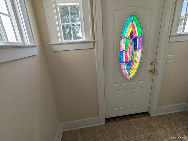 Building Photo - 203 Gladwin Ave