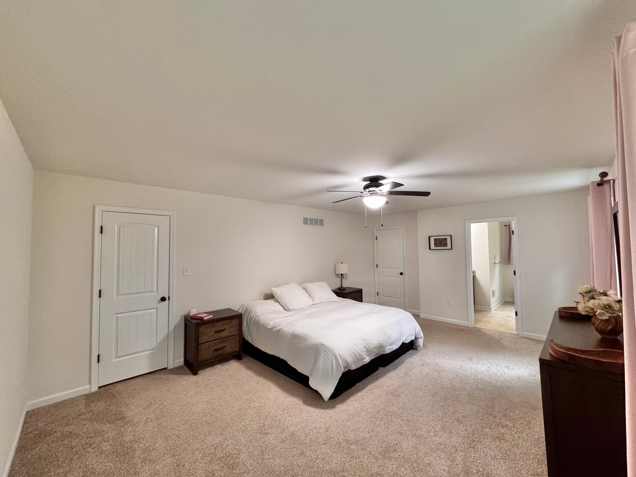 Building Photo - 2321 Farrand Dr