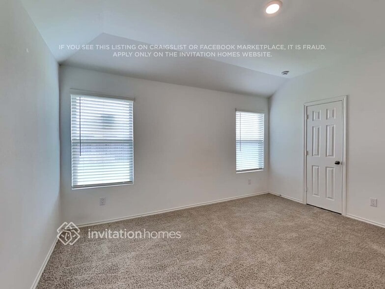 Building Photo - 24110 Mustang Run Dr