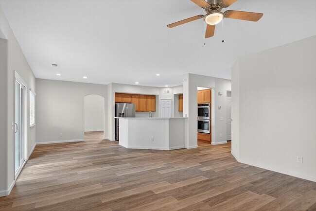 Building Photo - Most Desireable Neighborhood in Temecula  Eastridge by Redhawk