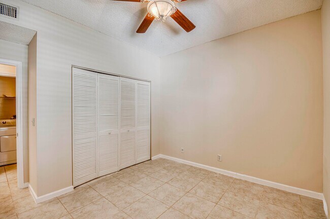 Building Photo - 106 Cypress Point Dr