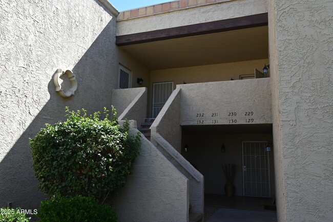 Primary Photo - 8649 E Royal Palm Rd
