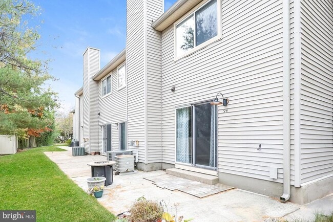 Building Photo - 94 Teal Ct